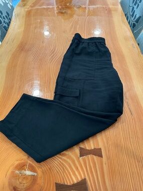 Comfy Black Pants with Cargo Pockets - Size L